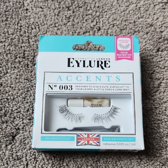 Eylure Other - Eylure Accents No 003 3/4 Length Lashes